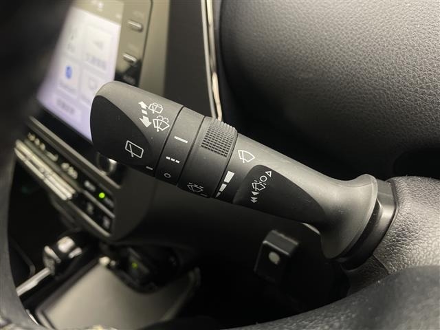 Toyota PRIUS 2022 7023445-1