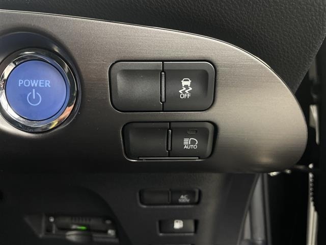 Toyota PRIUS 2022 7023445-8