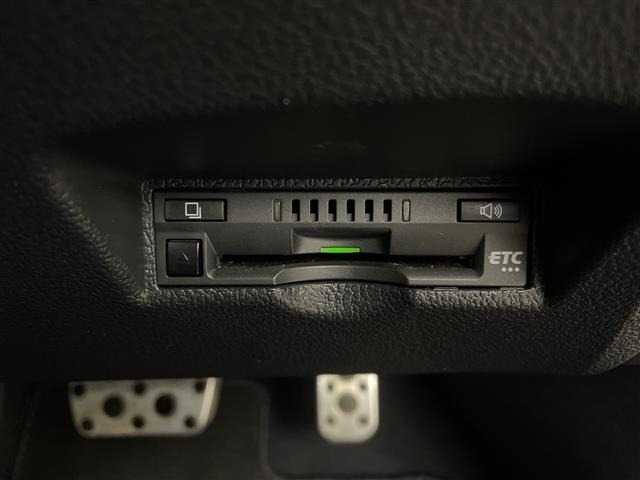 Toyota PRIUS 2022 7023445-9