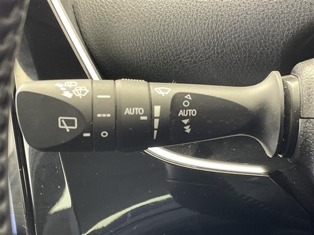 Toyota PRIUS 2020 7023463-6