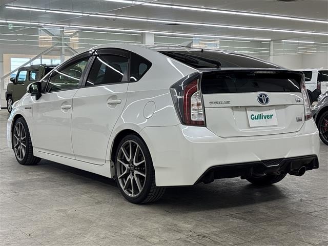 Toyota PRIUS 2012 7023517-13