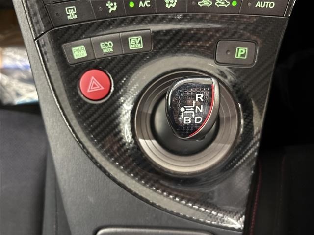 Toyota PRIUS 2012 7023517-8