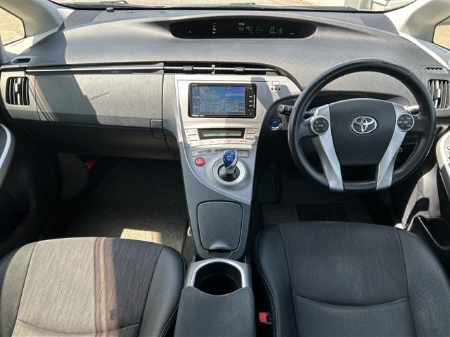 Toyota PRIUS 2014 7023557-2