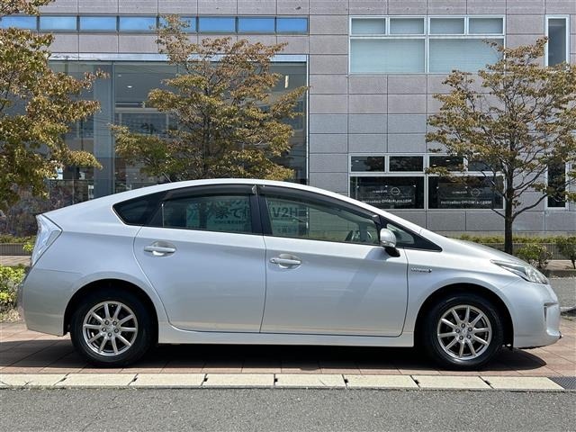 Toyota PRIUS 2014 7023960-4