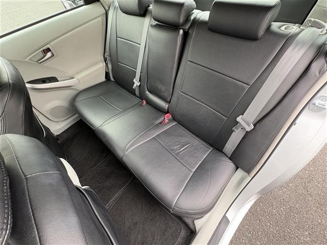 Toyota PRIUS 2014 7023960-9