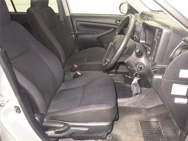 Toyota PROBOX VAN 2022 7017942-5