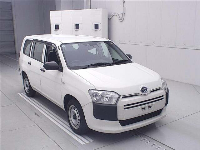 Toyota PROBOX VAN 2021 7017965-0