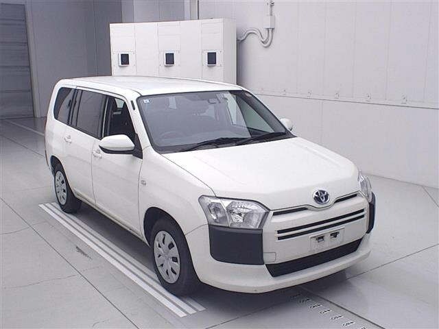 Toyota PROBOX VAN 2022 7017981-0