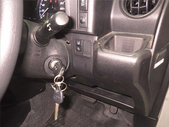 Toyota PROBOX VAN 2021 7017988-8