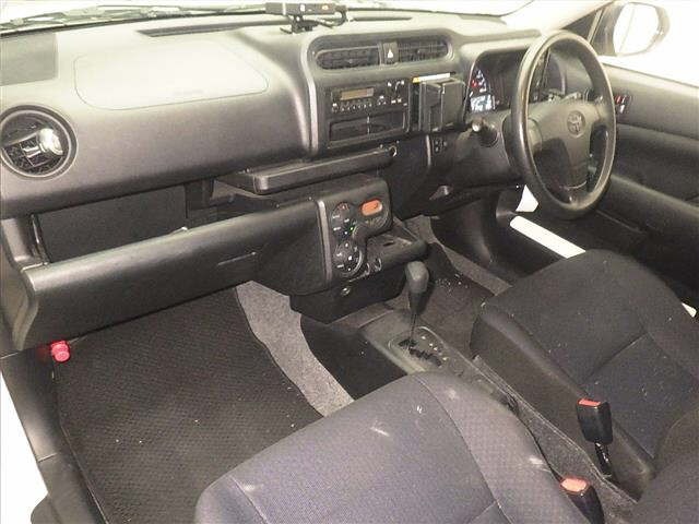Toyota PROBOX VAN 2022 7018043-4
