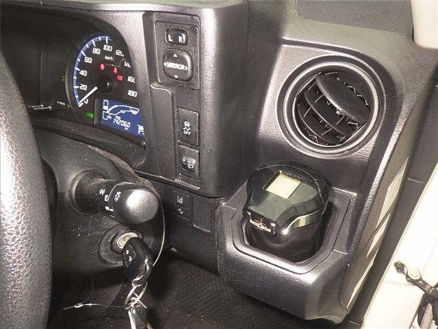 Toyota PROBOX VAN 2022 7018043-8
