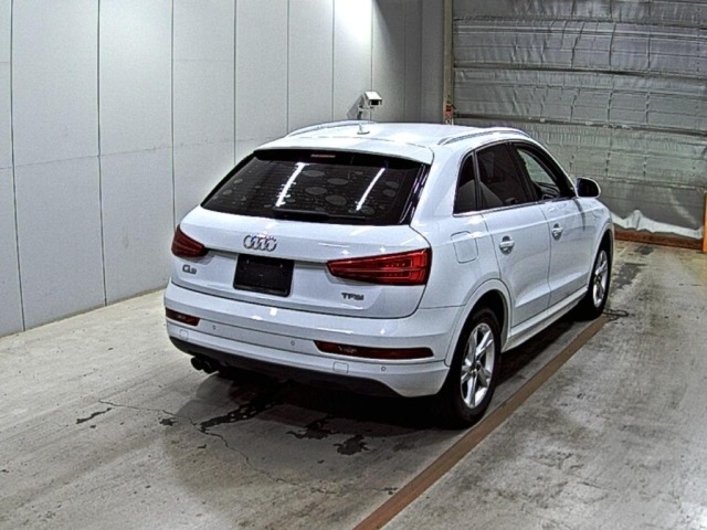 Audi Q3 2018 7011475-5