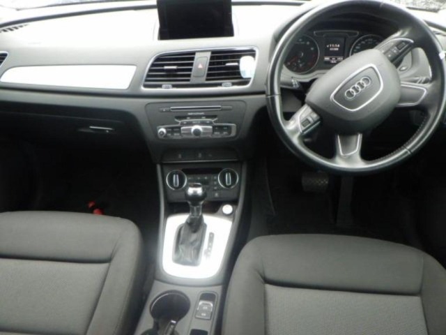 Audi Q3 2017 7011476-3