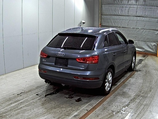 Audi Q3 2017 7011476-5
