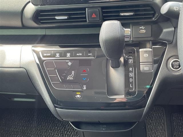 Nissan ROOX 2022 7019230-5