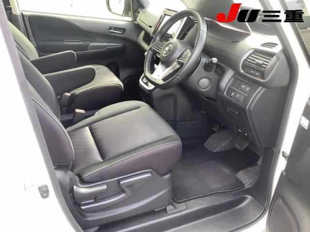 Nissan SERENA 2016 7024599-4