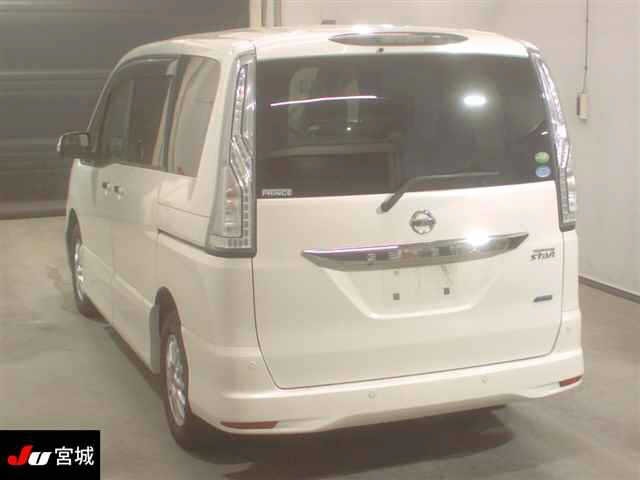 Nissan SERENA 2015 7024646-1