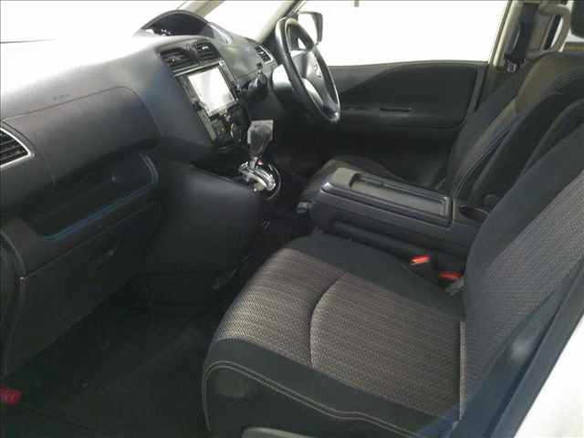 Nissan SERENA 2015 7024646-3