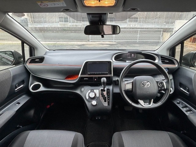 Toyota SIENTA 2022 7024600-1