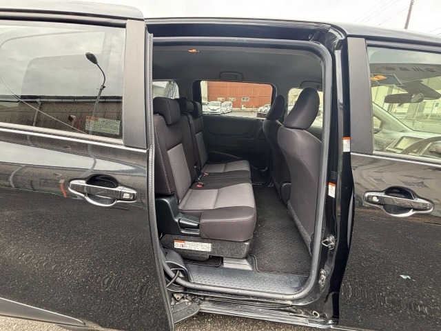 Toyota SIENTA 2022 7024600-12