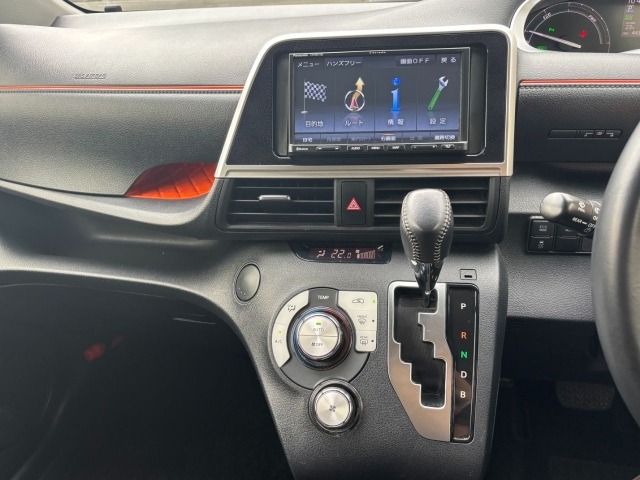 Toyota SIENTA 2022 7024600-9