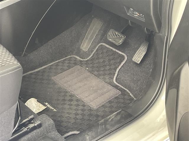 Suzuki SWIFT 2017 7002865-4