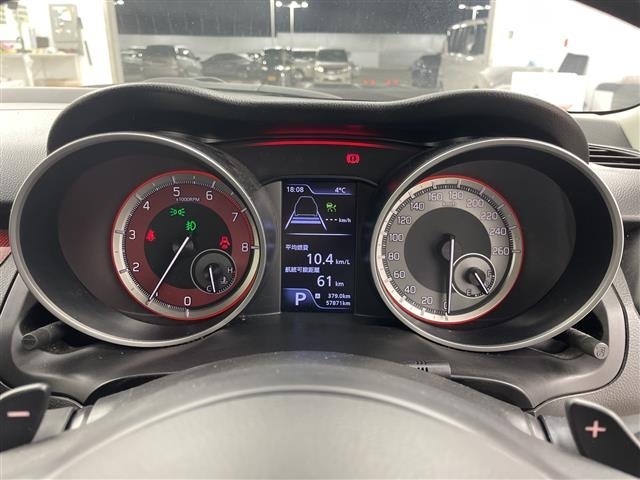 Suzuki SWIFT 2019 7002868-16