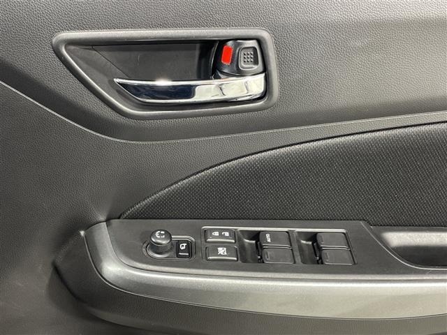 Suzuki SWIFT 2021 7002877-6