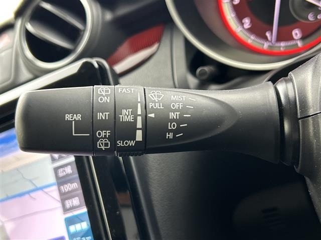 Suzuki SWIFT 2024 7002890-8