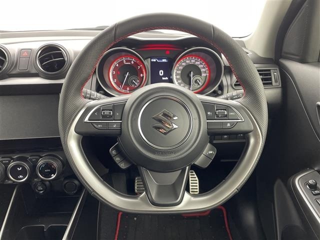 Suzuki SWIFT 2025 7002902-12
