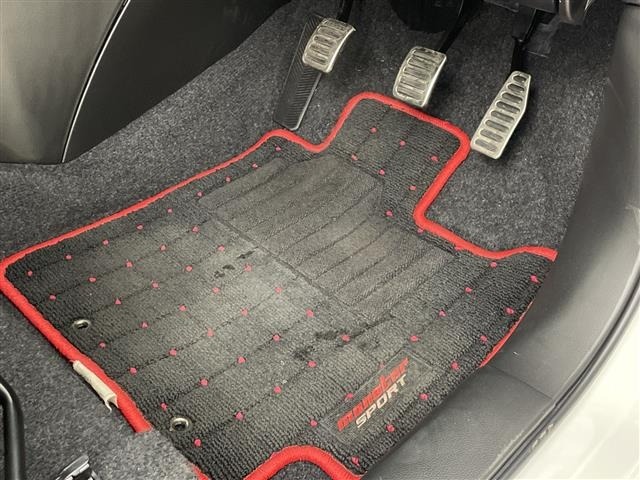 Suzuki SWIFT 2025 7002902-14