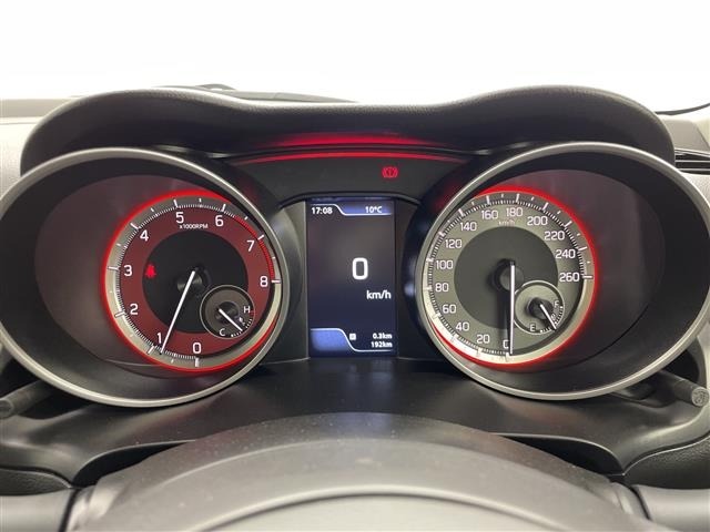 Suzuki SWIFT 2025 7002902-2
