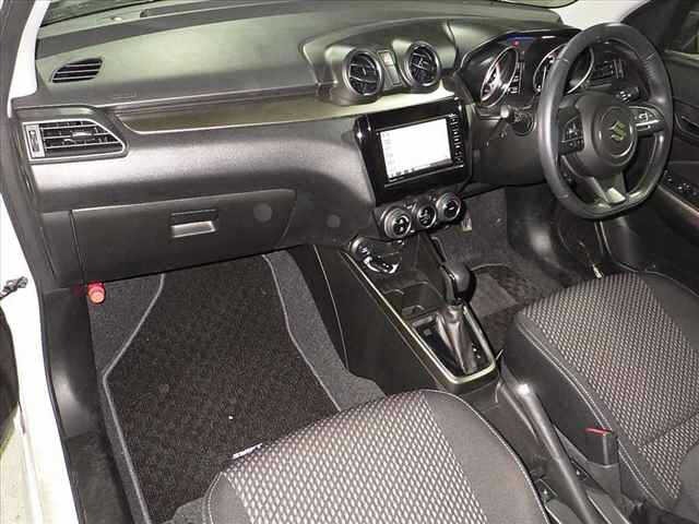 Suzuki SWIFT 2018 7002933-5
