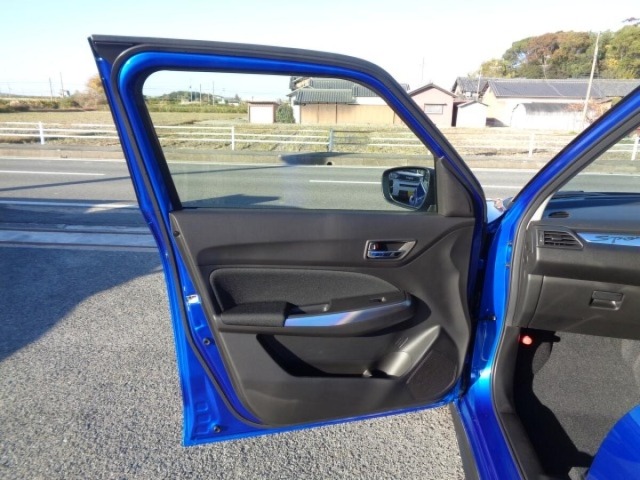 Suzuki SWIFT 2025 7002948-14