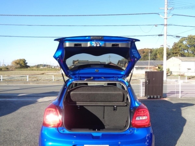 Suzuki SWIFT 2025 7002948-17