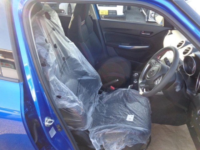 Suzuki SWIFT 2025 7002948-9