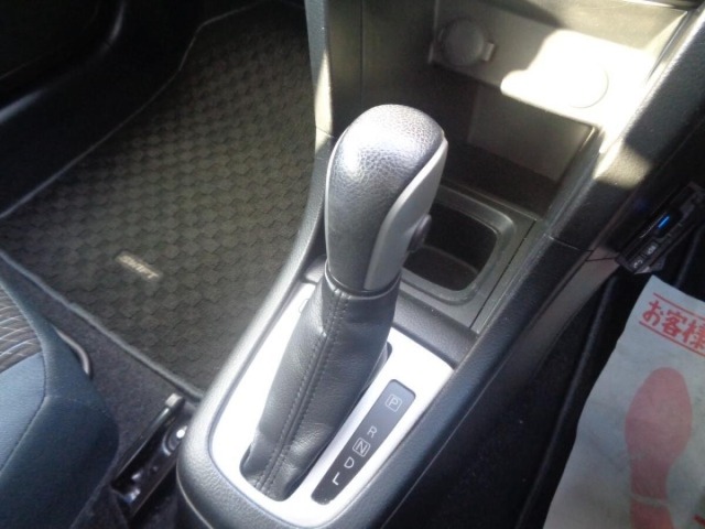 Suzuki SWIFT 2013 7002949-26