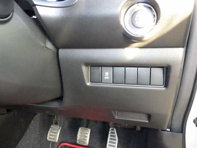 Suzuki SWIFT 2021 7002956-6