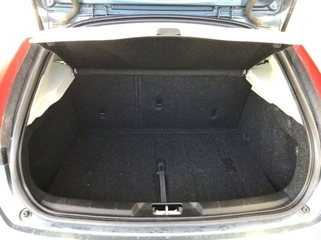Volvo V40 2014 7015414-7