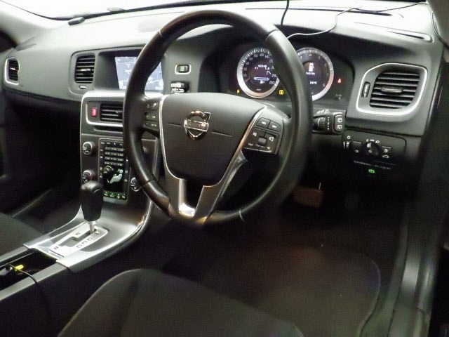 Volvo V60 2011 7016452-3