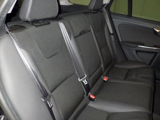 Volvo V60 2011 7016452-8