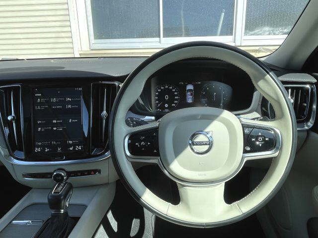 Volvo V60 2020 7016668-10