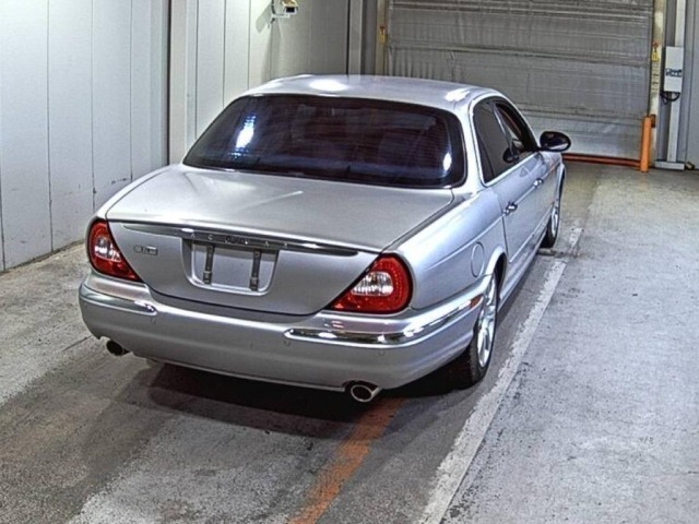 Jaguar XJ SERIES 2005 7017651-5