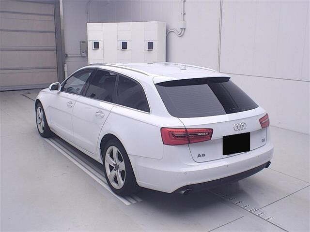 Audi A6 2014 7033918-1