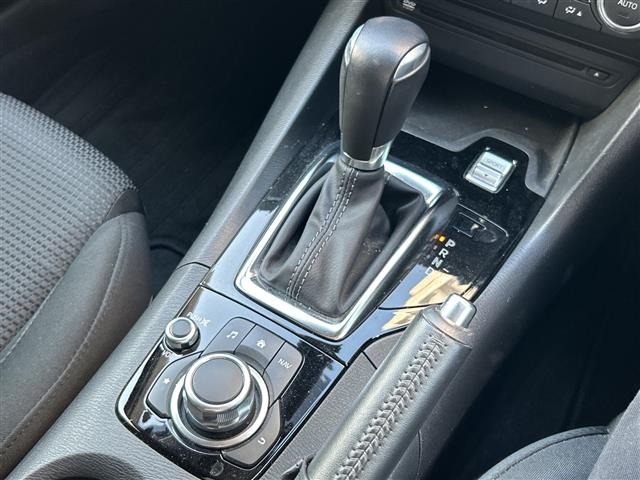 Mazda AXELA 2018 7029787-1