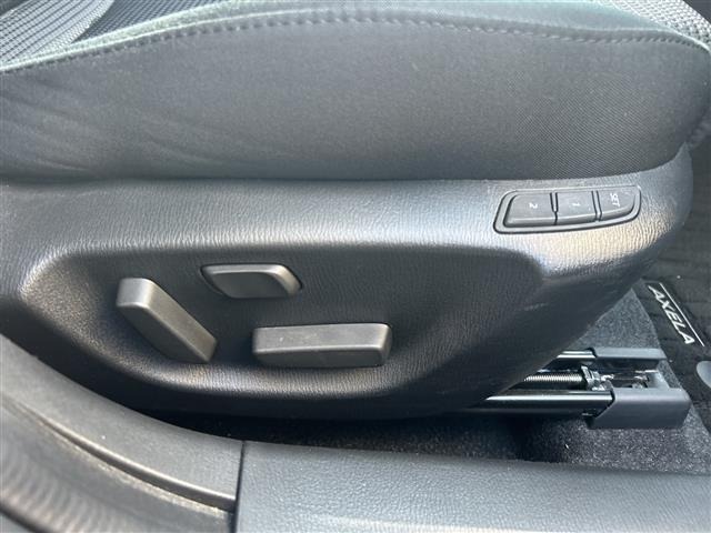 Mazda AXELA 2018 7029787-2