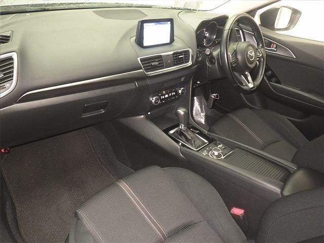 Mazda AXELA 2017 7029802-4