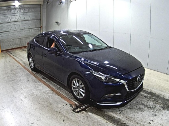 Mazda AXELA 2018 7029821-0