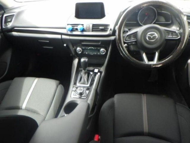 Mazda AXELA 2018 7029821-3