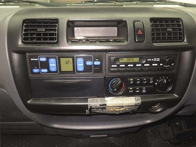 Mazda BONGO TRUCK 2018 7032001-6